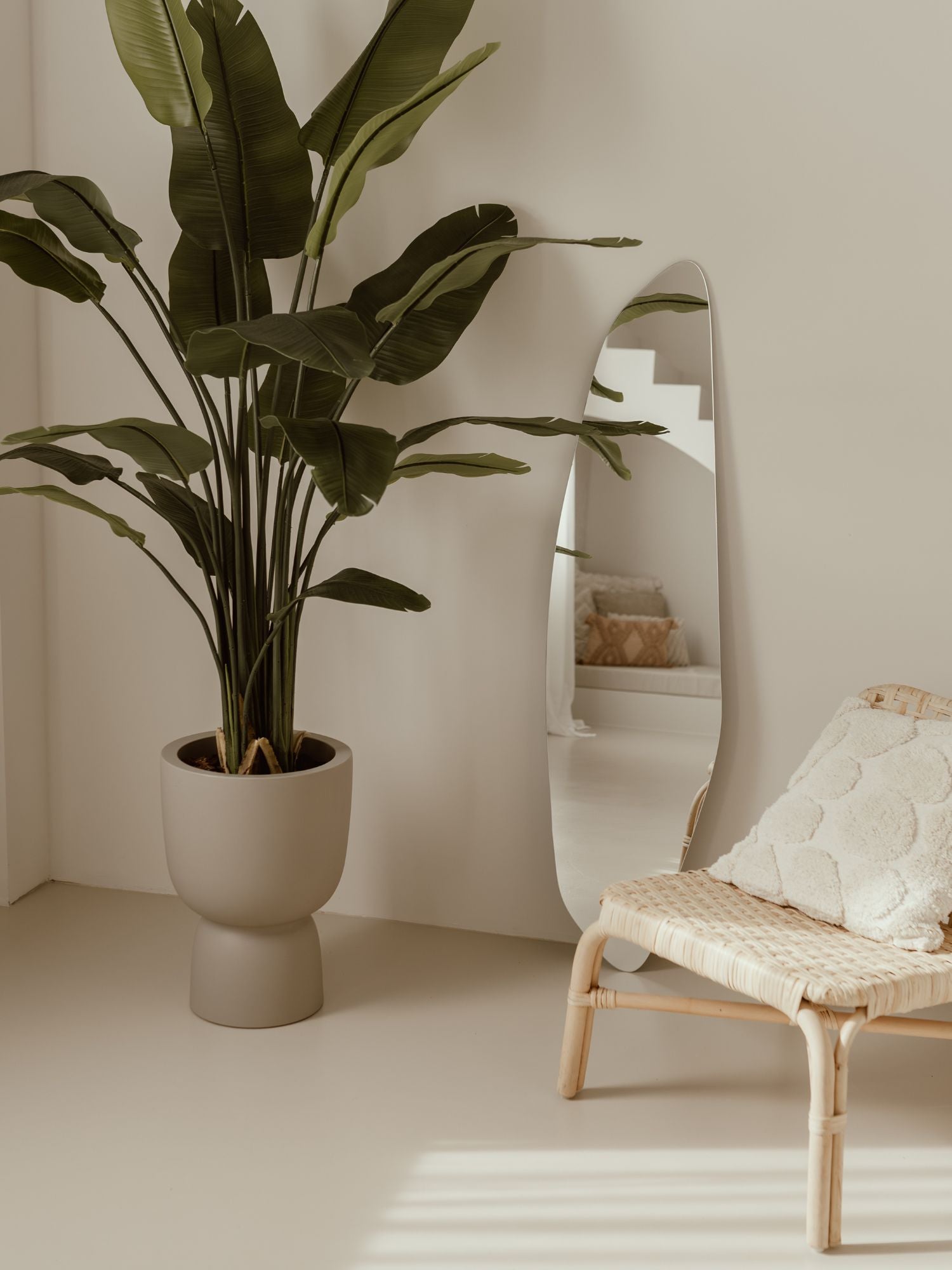 Lustro Asymetryczne – 140 x 35 cm