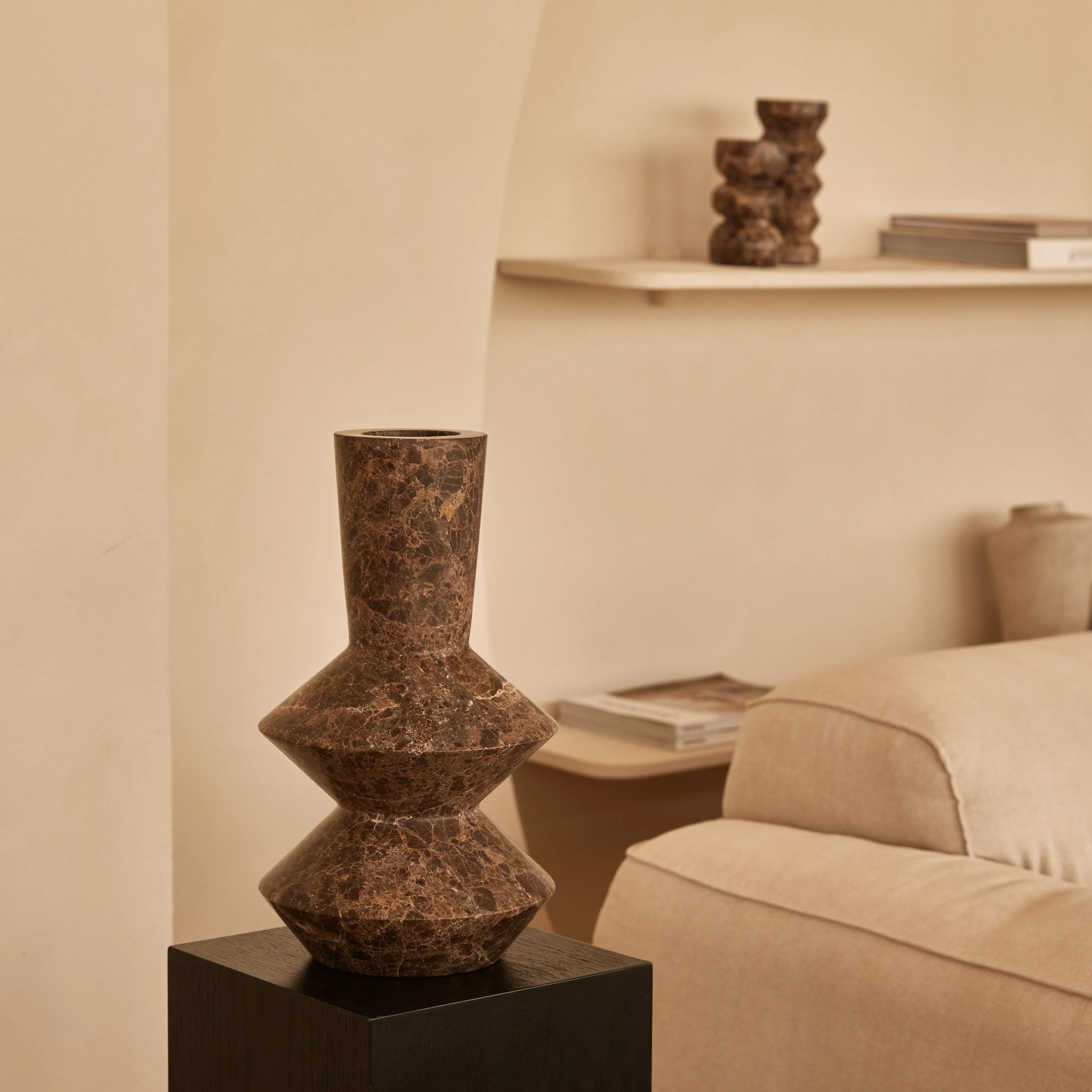 Wazon Rhombus Dark Emperador H35 cm