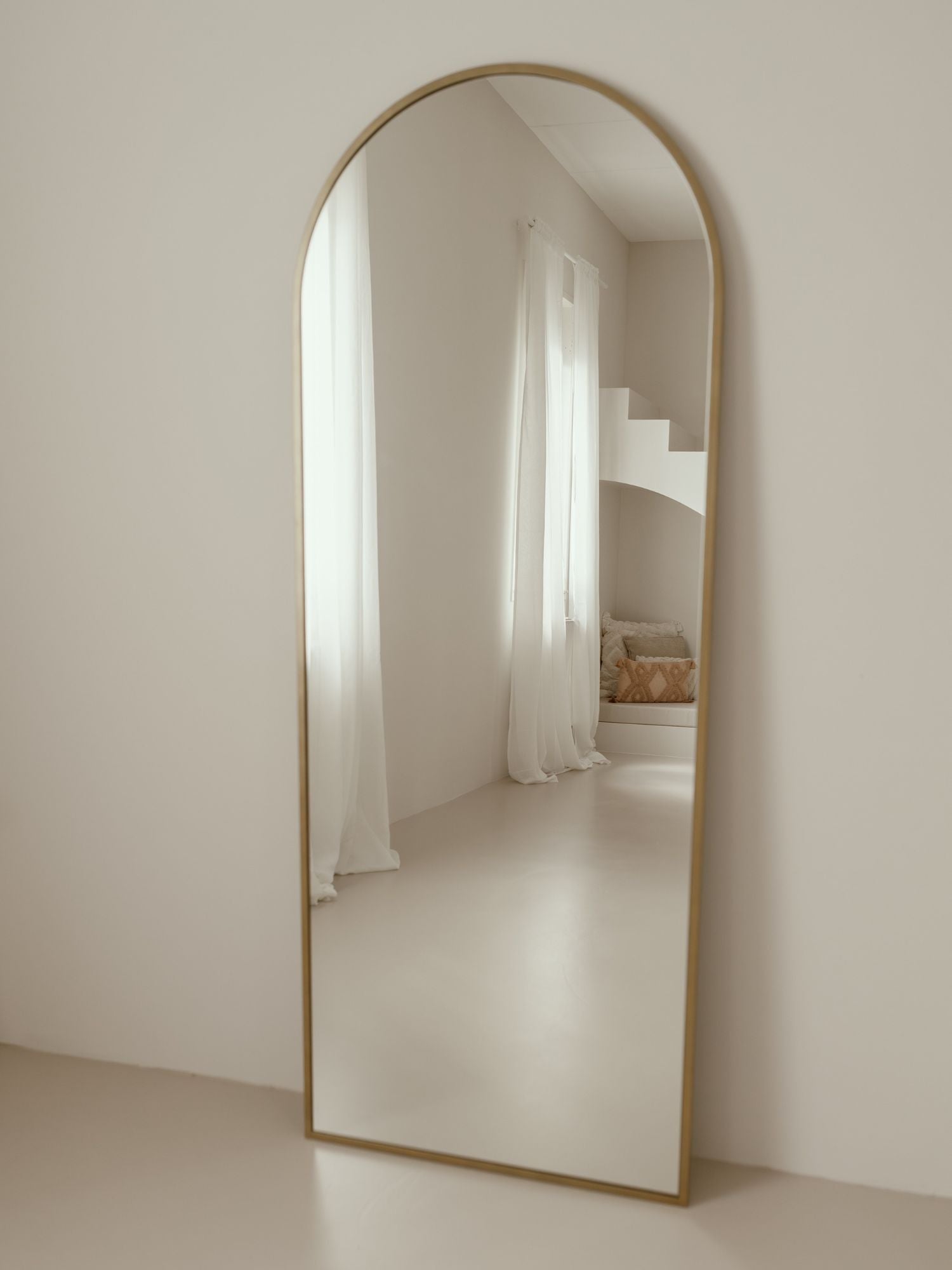 Duże Lustro Podłogowe Owalne 180x70 Złote